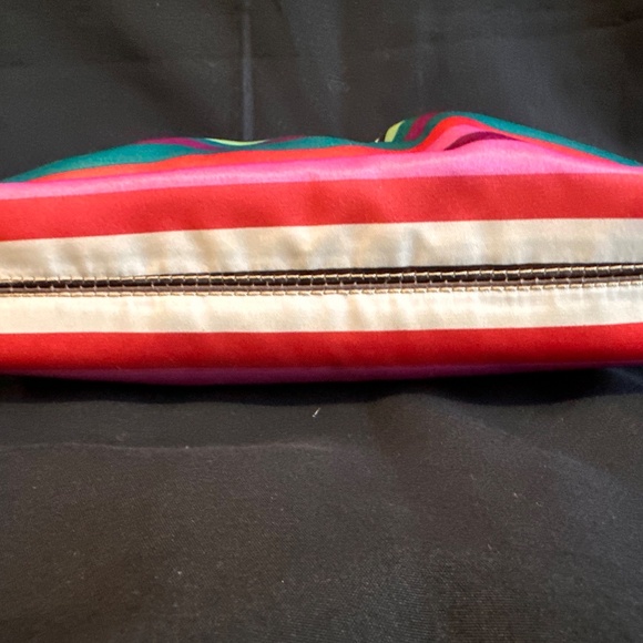 Coach legacy Multicolor Striped kiss lock Wristlet GUC with multiple items insid - Picture 12 of 14